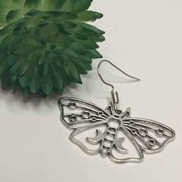 Butterfly Earring, Insect Earring, Gift Idea, Celtic Earring, Moth Earring, Cute - Picture 3 of 4